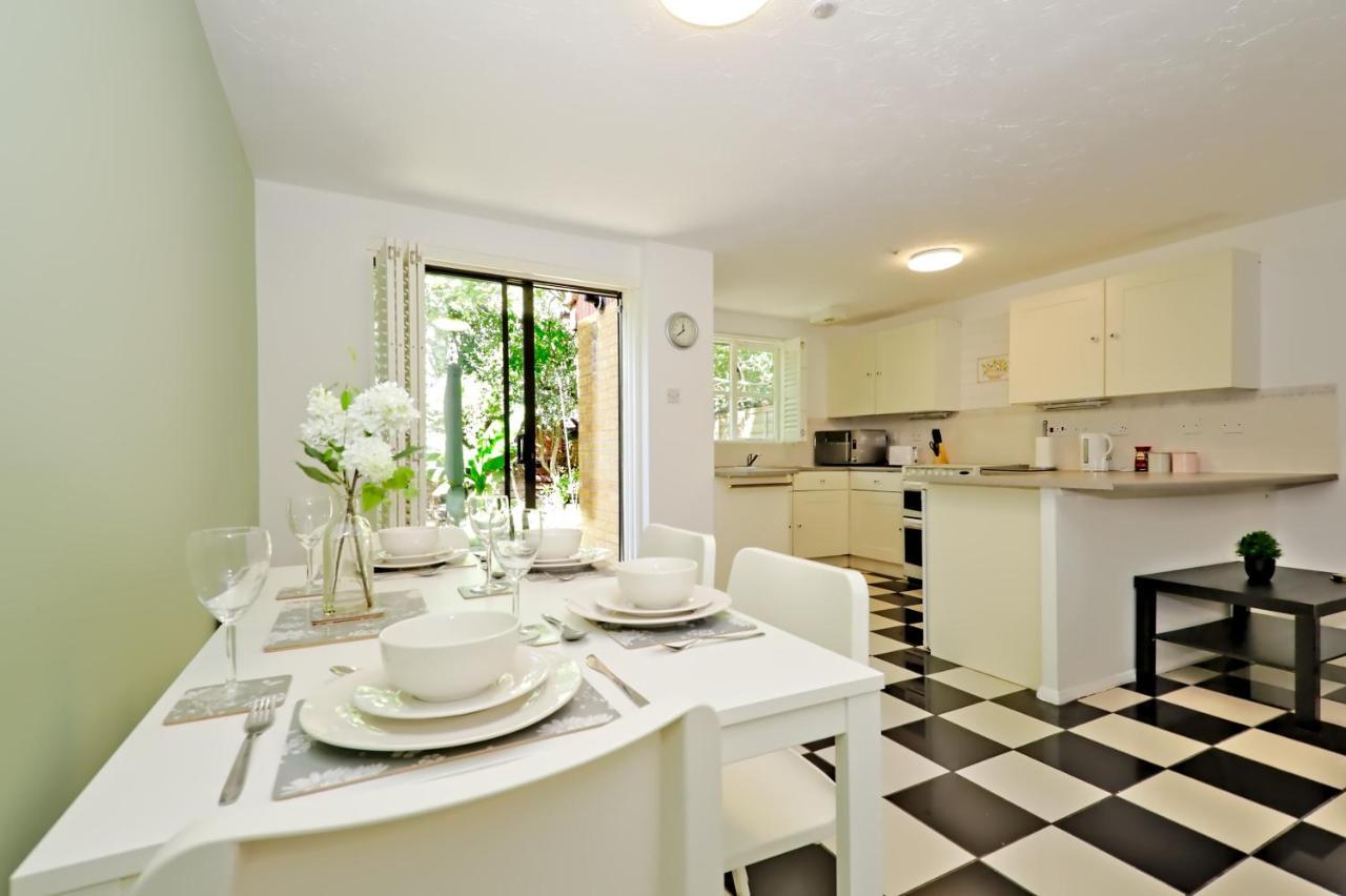 Harlinger Lodge Annexe London Eksteriør billede