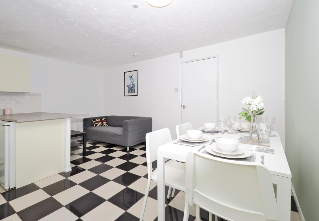 Harlinger Lodge Annexe London Eksteriør billede